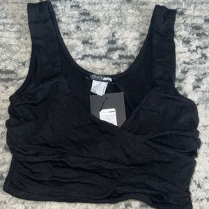 Cotton vneck/wrapped black crop tank top!